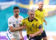 英雄联盟总决赛-斯洛伐克大胜冰岛，提前晋级欧锦赛