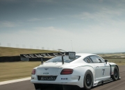 英雄联盟总决赛-桑巴铁骑遭遇蓝军铁壁，加克波一剑封喉成安菲尔德的灯塔