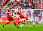 英雄联盟总决赛2025-阿贾克斯再次晋级，欧冠惊艳表现