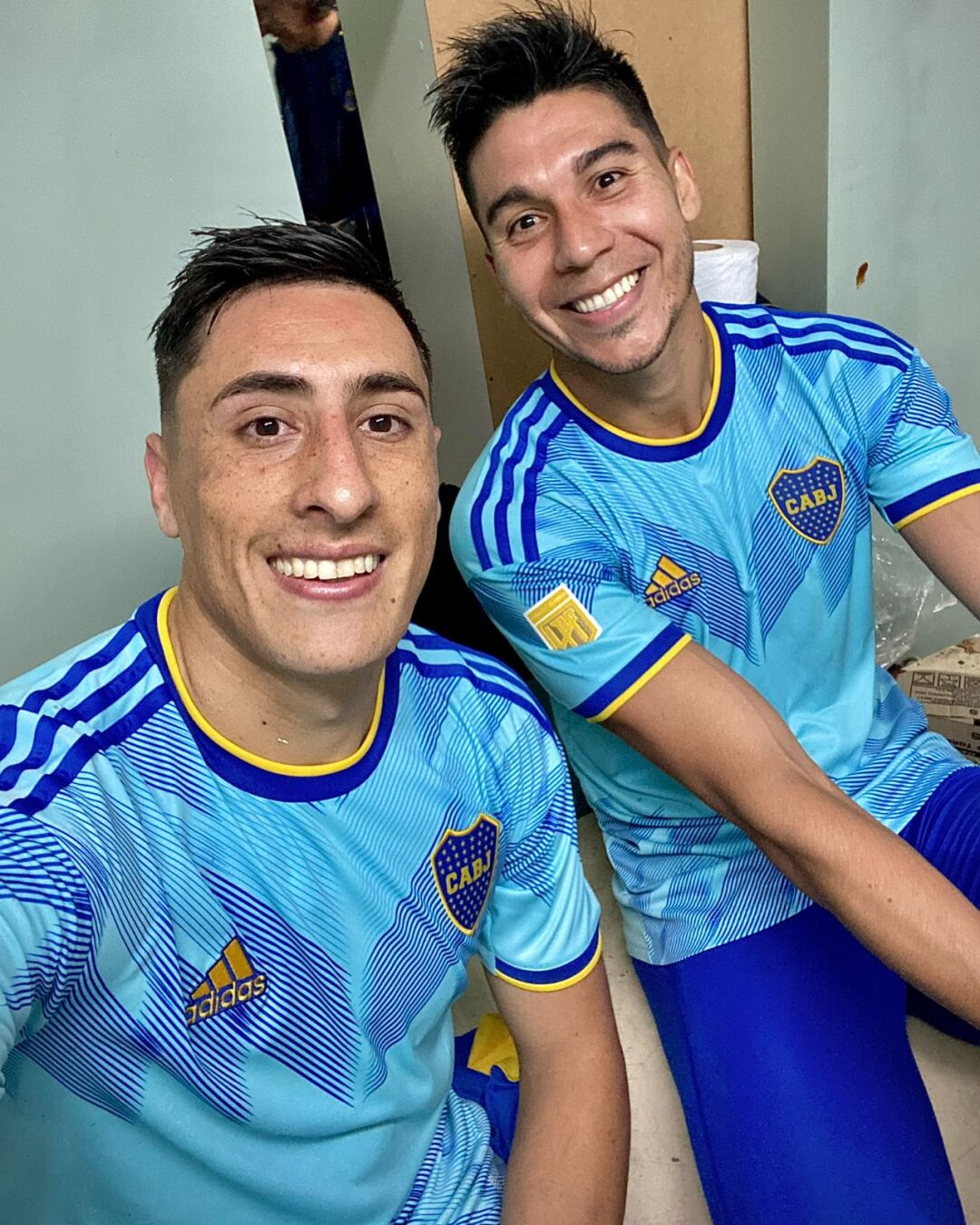 关于东亚豪强实力逐鹿足球竞技场的信息 关于东亚豪强实力逐鹿足球竞技场的信息