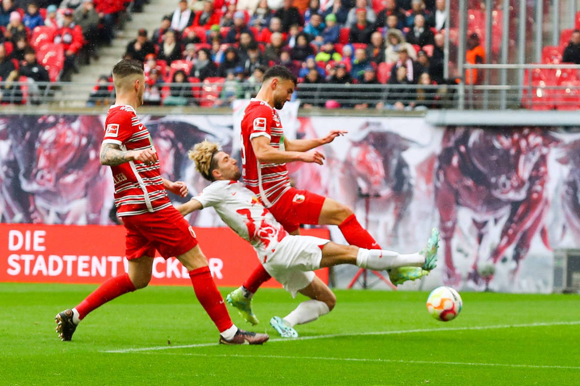 阿贾克斯再次晋级,欧冠惊艳表现 阿贾克斯再次晋级,欧冠惊艳表现