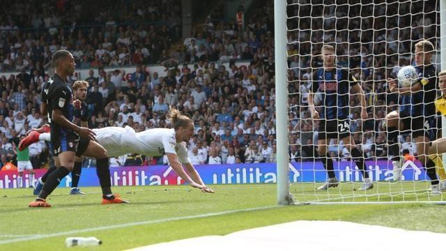 关于荷兰球队主场遭遇连败，积分榜位置动摇的信息