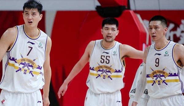 福建队乘胜追击,冲刺季后赛之路 福建队乘胜追击,冲刺季后赛之路