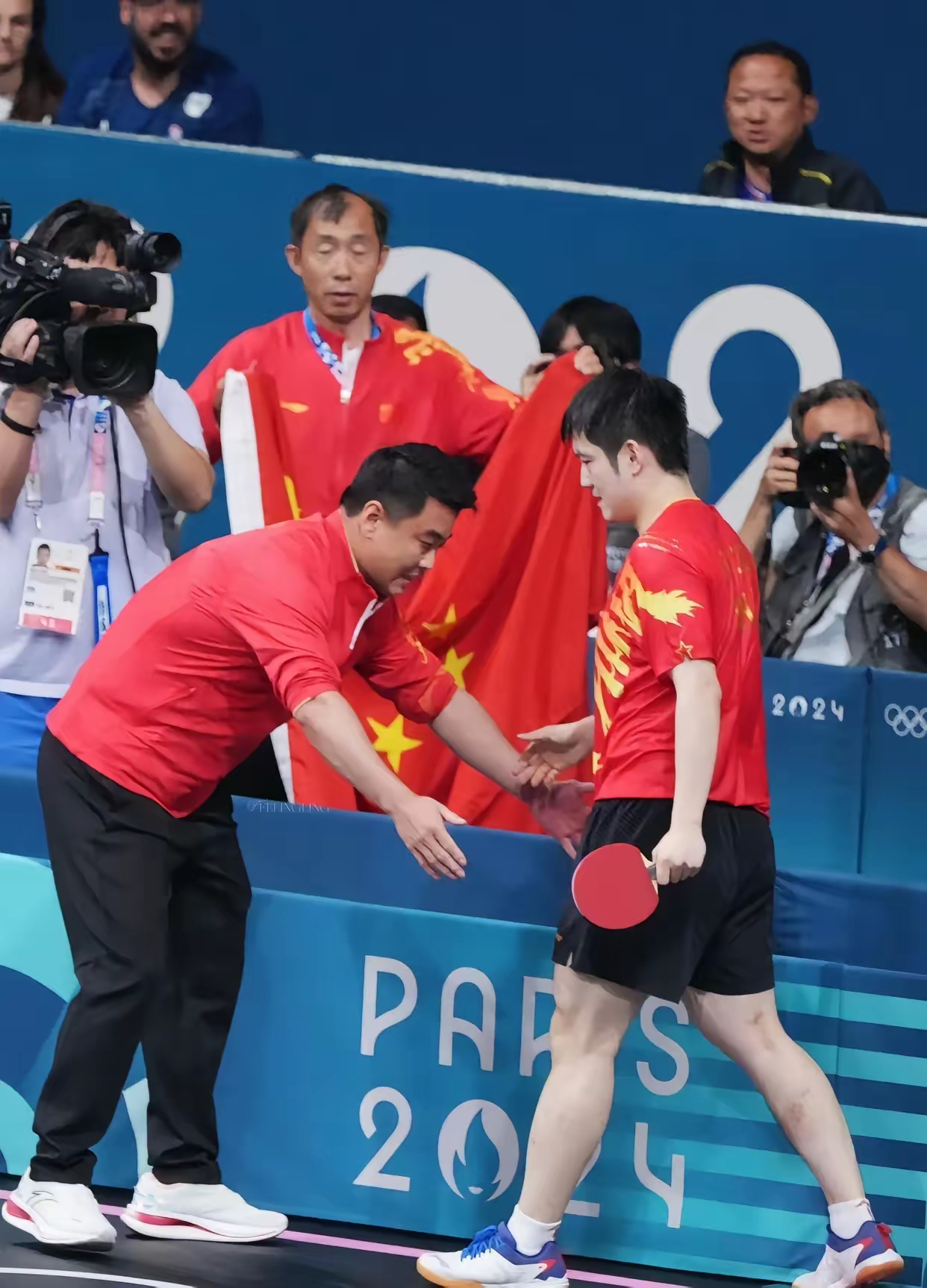 英格兰队轻取波兰队,王皓惊艳四座 英格兰队轻取波兰队,王皓惊艳四座