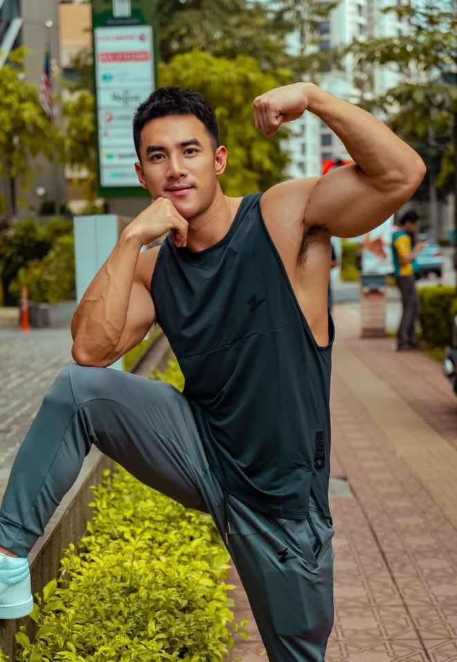 瑞士选手登顶领奖台,实力无人能敌 瑞士选手登顶领奖台,实力无人能敌