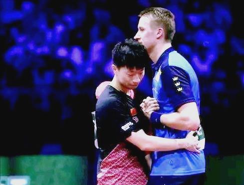 瑞典队翻盘英格兰队,马龙点燃赛场 瑞典队翻盘英格兰队,马龙点燃赛场