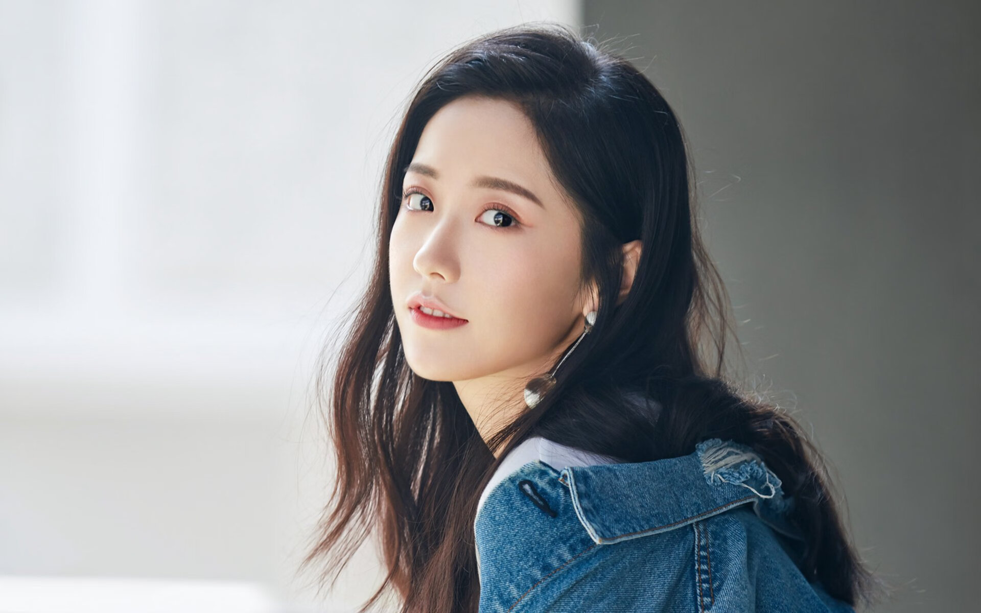 硝烟弥漫的王座更迭,76人世界排名争夺生死战击败湖人改写格局