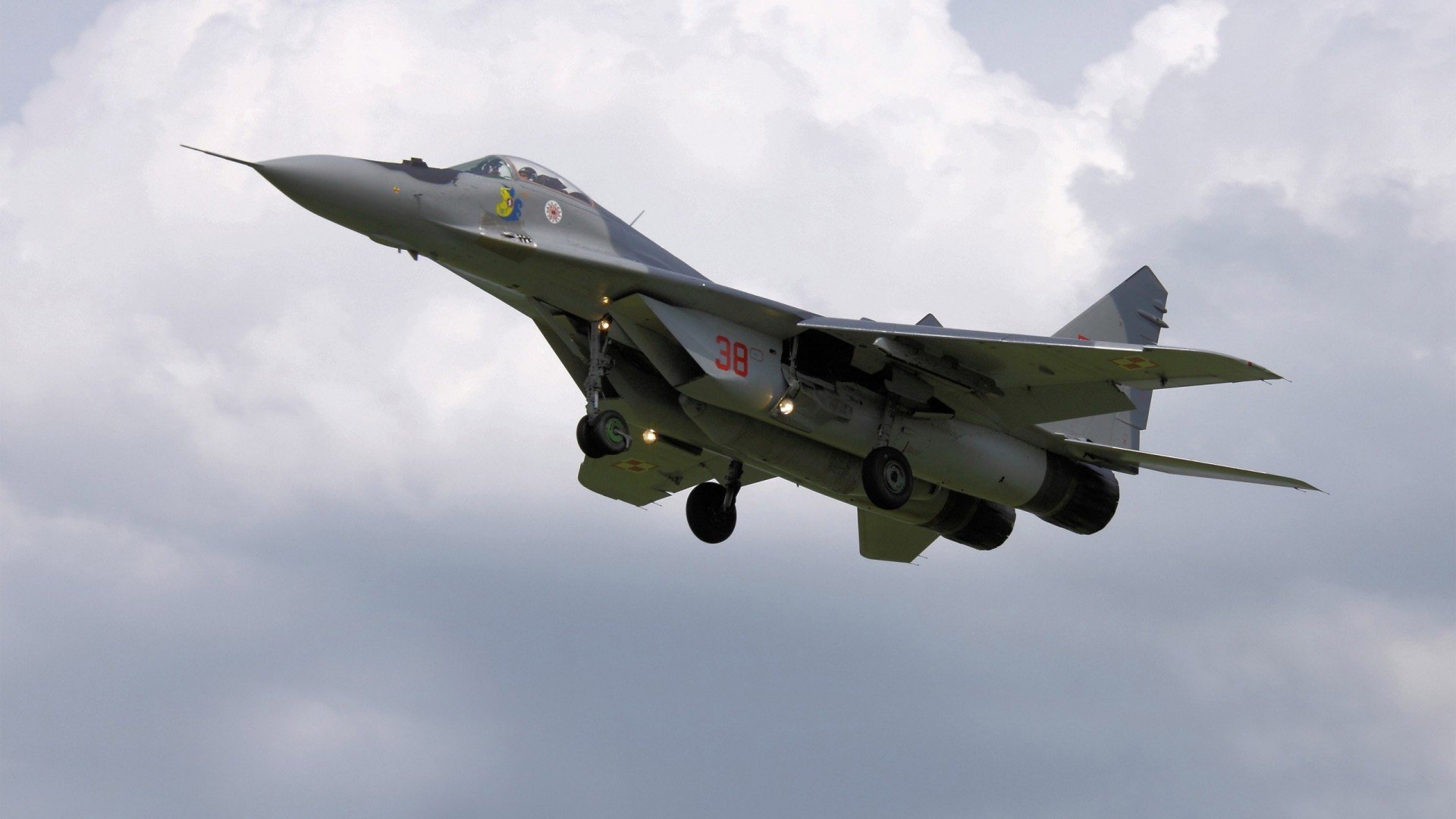 绿格子风暴席卷双线,从意甲焦点战到欧洲杯预选赛的苏格兰力量